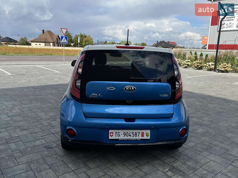 Внедорожник / Кроссовер Kia Soul 2015 в Луцке