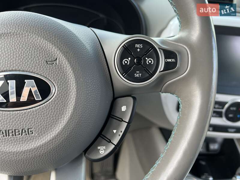 Внедорожник / Кроссовер Kia Soul 2015 в Луцке