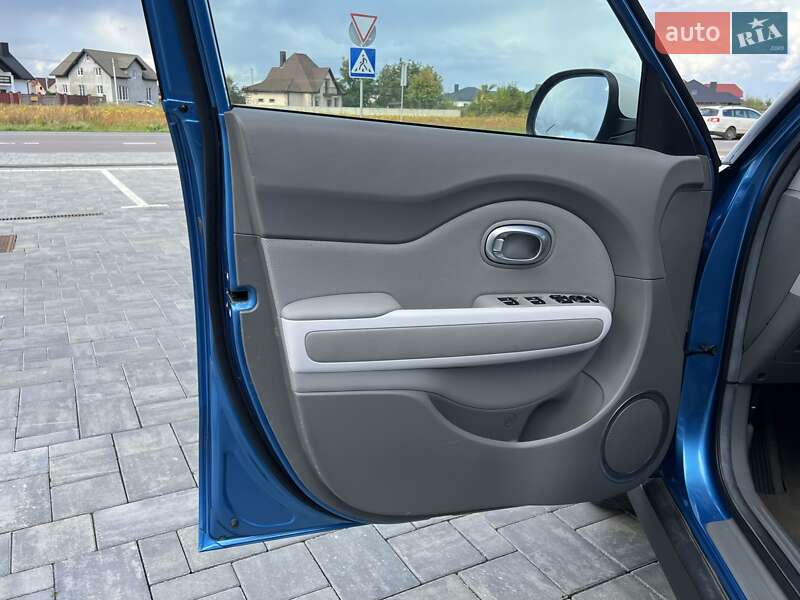 Внедорожник / Кроссовер Kia Soul 2015 в Луцке