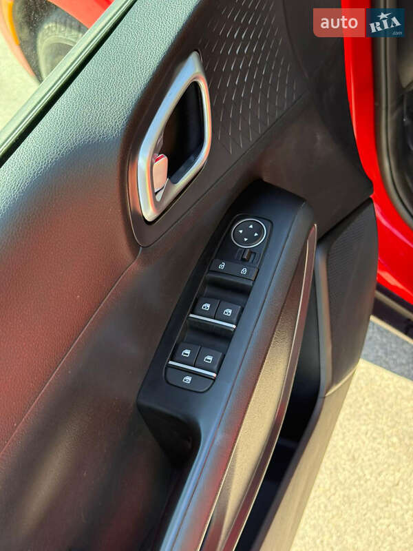 Позашляховик / Кросовер Kia Soul 2020 в Чернівцях