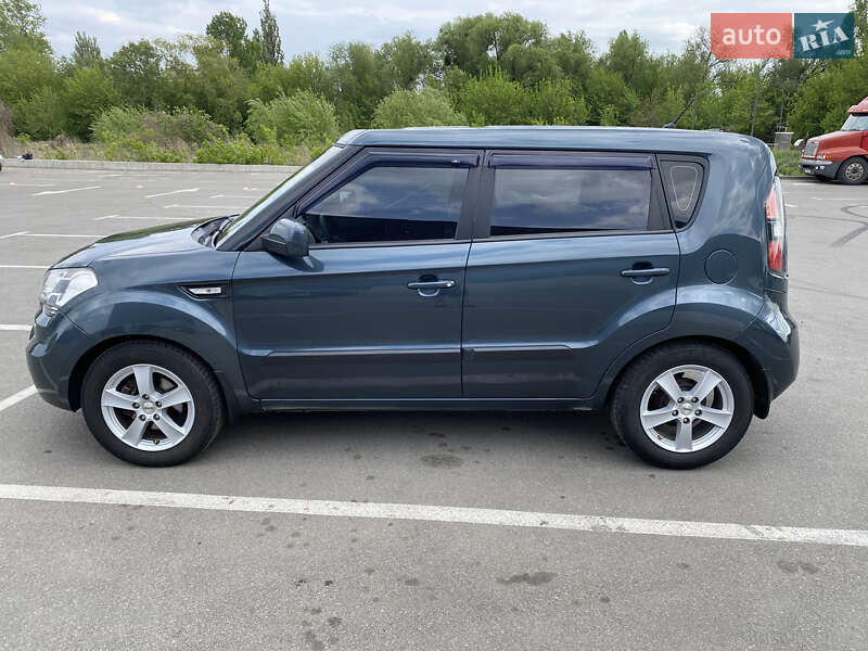 Внедорожник / Кроссовер Kia Soul 2010 в Ирпене