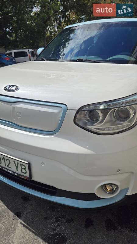 Позашляховик / Кросовер Kia Soul 2014 в Дніпрі