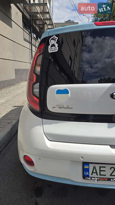 Позашляховик / Кросовер Kia Soul 2014 в Дніпрі