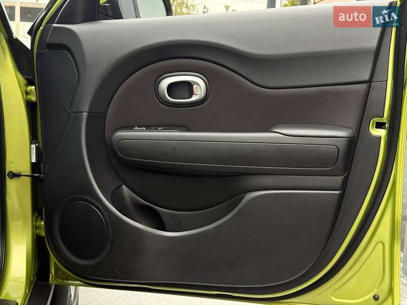 Внедорожник / Кроссовер Kia Soul 2017 в Ровно