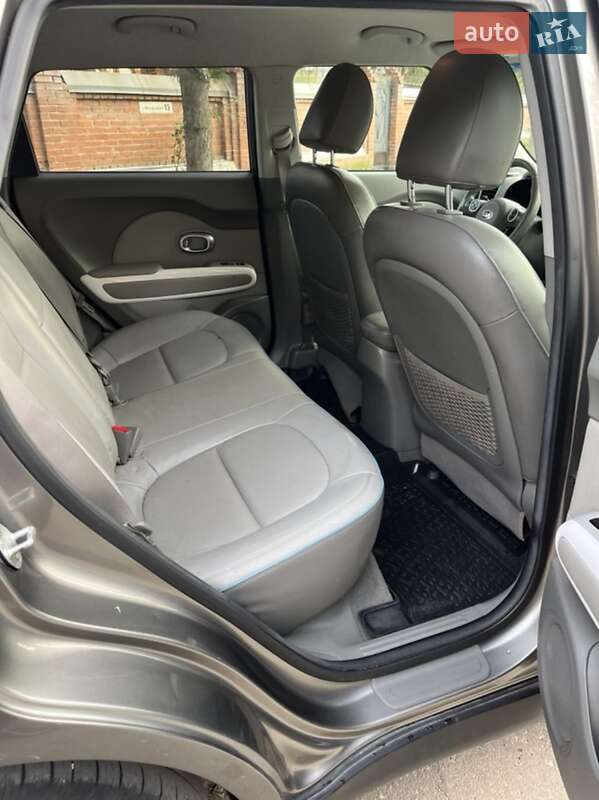 Внедорожник / Кроссовер Kia Soul 2014 в Ахтырке