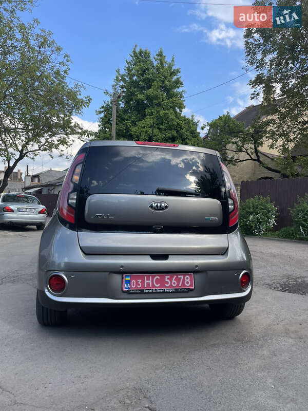 Позашляховик / Кросовер Kia Soul 2016 в Рівному фото 5 Позашляховик / Кросовер Kia Soul 2016 в Рівному