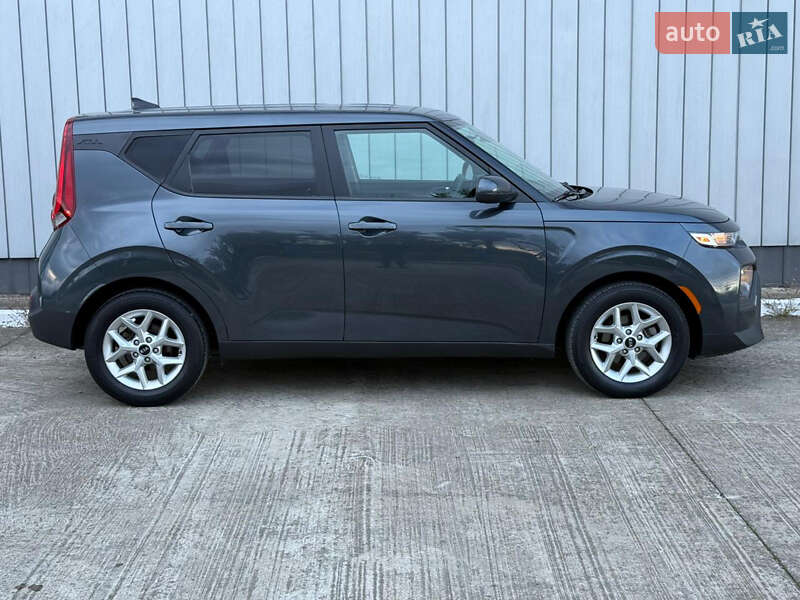 Внедорожник / Кроссовер Kia Soul 2020 в Черновцах