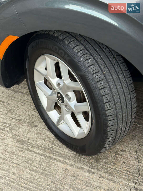 Внедорожник / Кроссовер Kia Soul 2020 в Черновцах