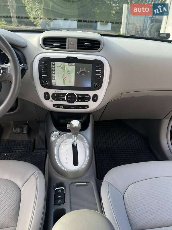 Внедорожник / Кроссовер Kia Soul 2016 в Одессе