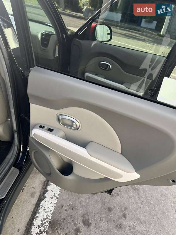 Внедорожник / Кроссовер Kia Soul 2016 в Одессе