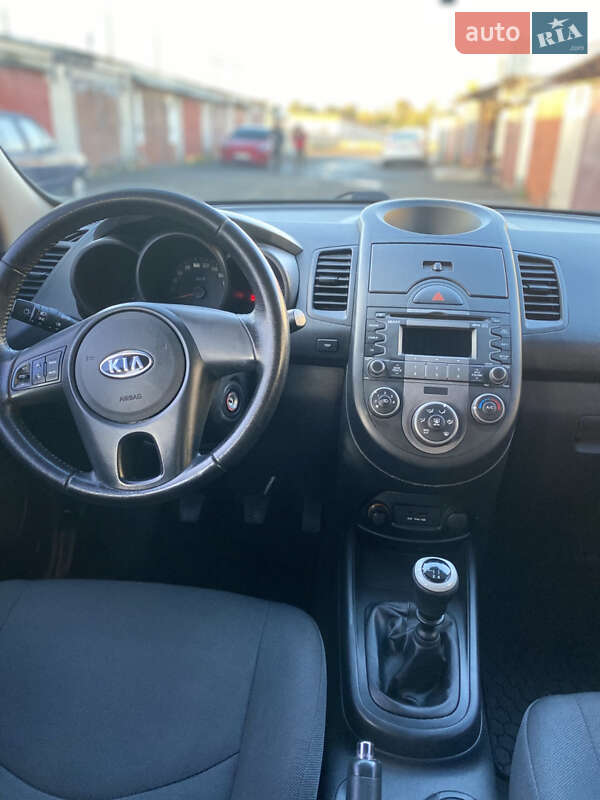 Внедорожник / Кроссовер Kia Soul 2010 в Киеве фото 8 Внедорожник / Кроссовер Kia Soul 2010 в Киеве