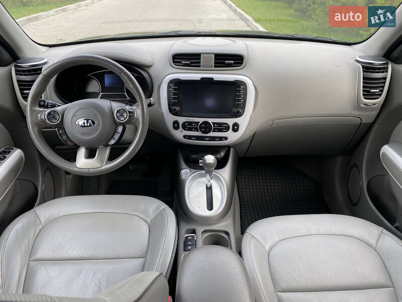 Внедорожник / Кроссовер Kia Soul 2016 в Луцке