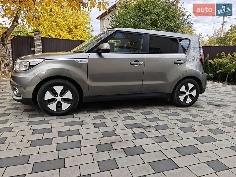 Внедорожник / Кроссовер Kia Soul 2015 в Ивано-Франковске