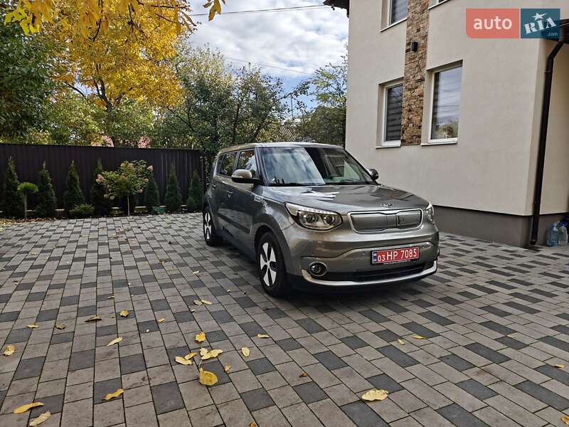 Внедорожник / Кроссовер Kia Soul 2015 в Ивано-Франковске