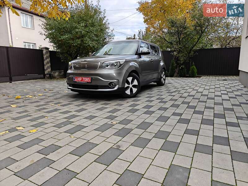 Внедорожник / Кроссовер Kia Soul 2015 в Ивано-Франковске