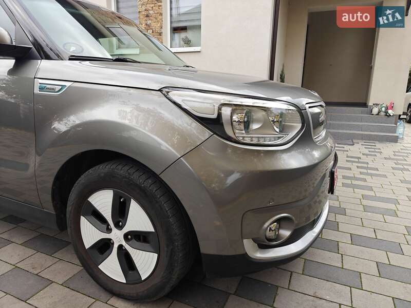 Внедорожник / Кроссовер Kia Soul 2015 в Ивано-Франковске