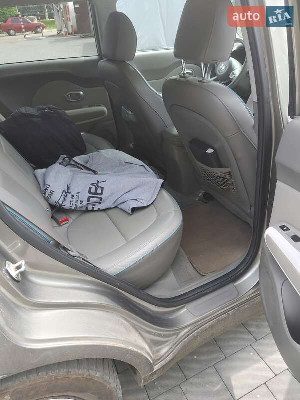 Внедорожник / Кроссовер Kia Soul 2015 в Харькове фото 7 Внедорожник / Кроссовер Kia Soul 2015 в Харькове