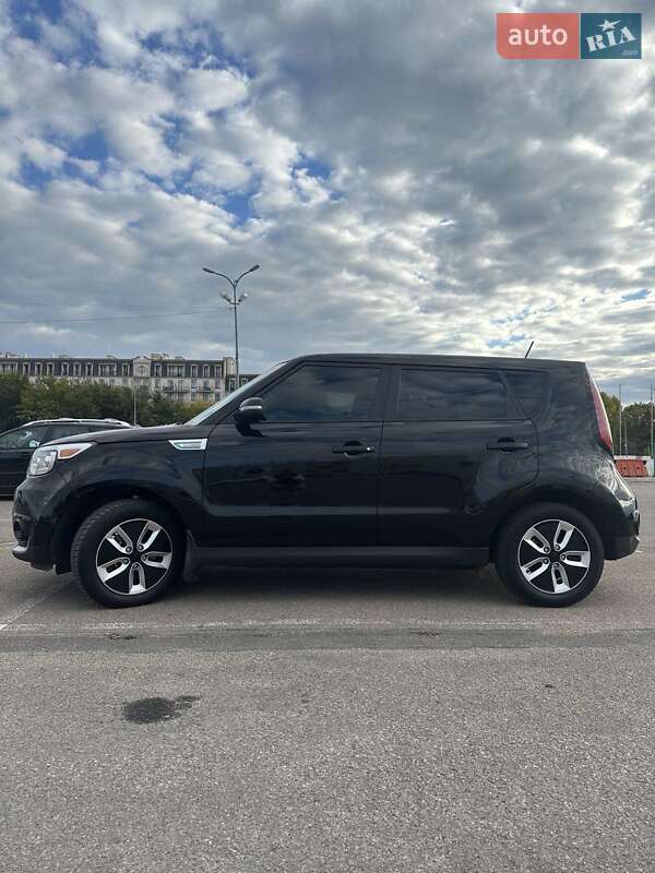 Позашляховик / Кросовер Kia Soul 2016 в Одесі