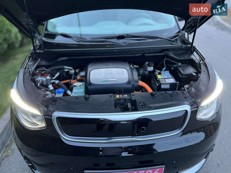 Позашляховик / Кросовер Kia Soul 2017 в Вінниці