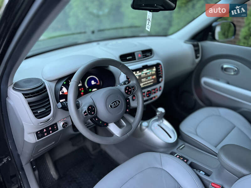 Позашляховик / Кросовер Kia Soul 2017 в Вінниці