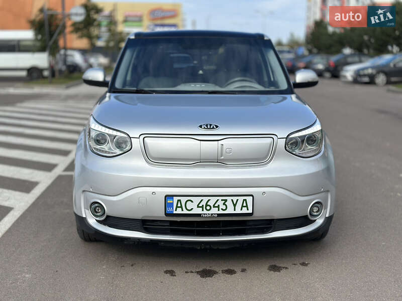 Внедорожник / Кроссовер Kia Soul 2017 в Ровно фото 8 Внедорожник / Кроссовер Kia Soul 2017 в Ровно