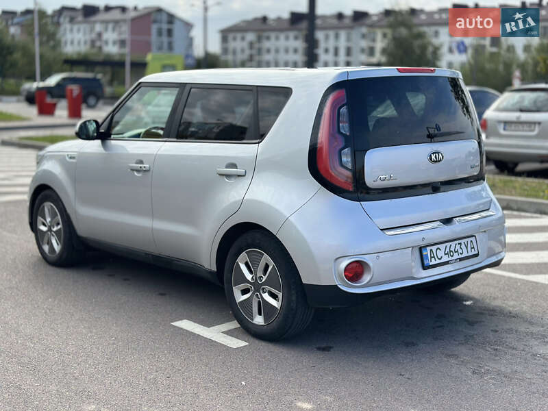 Внедорожник / Кроссовер Kia Soul 2017 в Ровно фото 15 Внедорожник / Кроссовер Kia Soul 2017 в Ровно