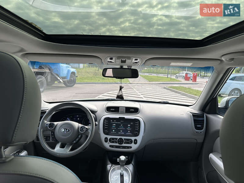Внедорожник / Кроссовер Kia Soul 2017 в Ровно фото 26 Внедорожник / Кроссовер Kia Soul 2017 в Ровно