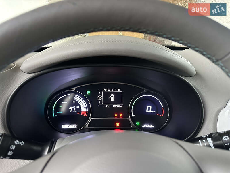 Внедорожник / Кроссовер Kia Soul 2015 в Звягеле