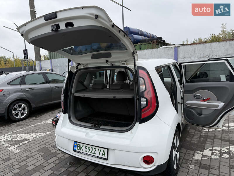 Внедорожник / Кроссовер Kia Soul 2015 в Ровно