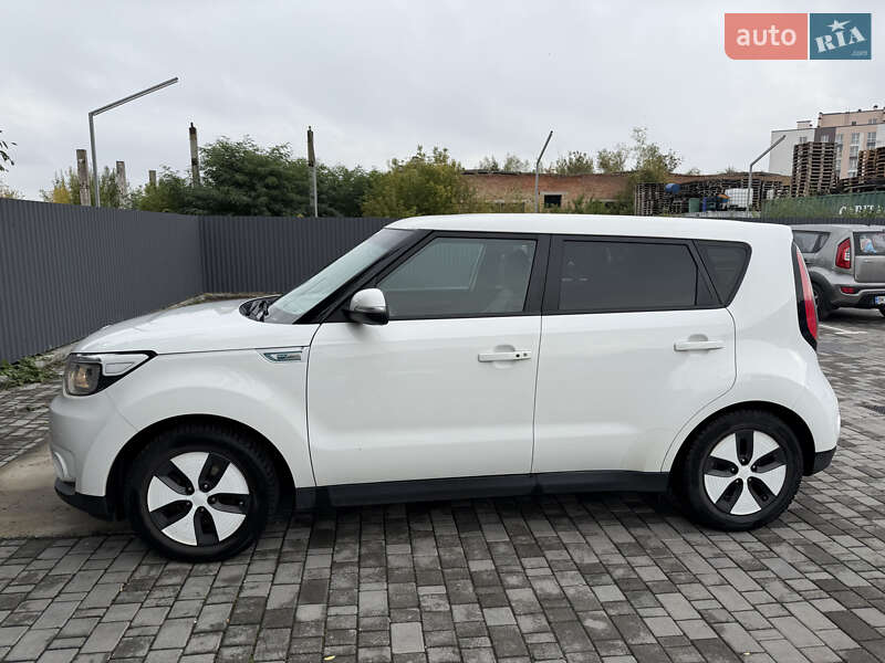 Внедорожник / Кроссовер Kia Soul 2015 в Ровно