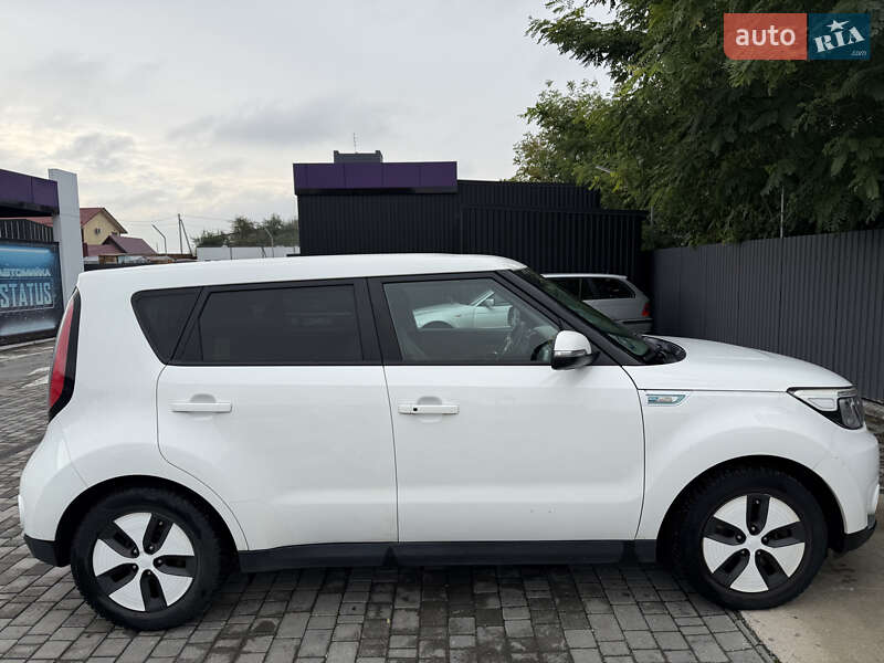 Внедорожник / Кроссовер Kia Soul 2015 в Ровно