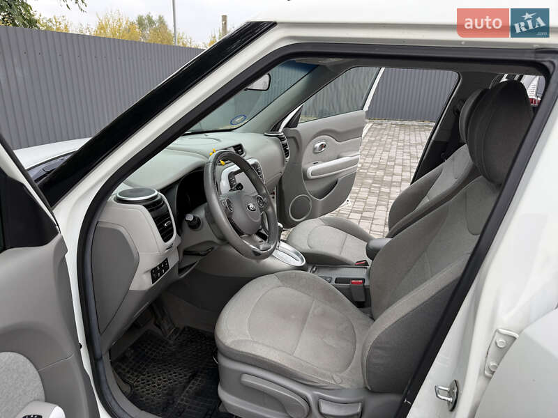 Внедорожник / Кроссовер Kia Soul 2015 в Ровно