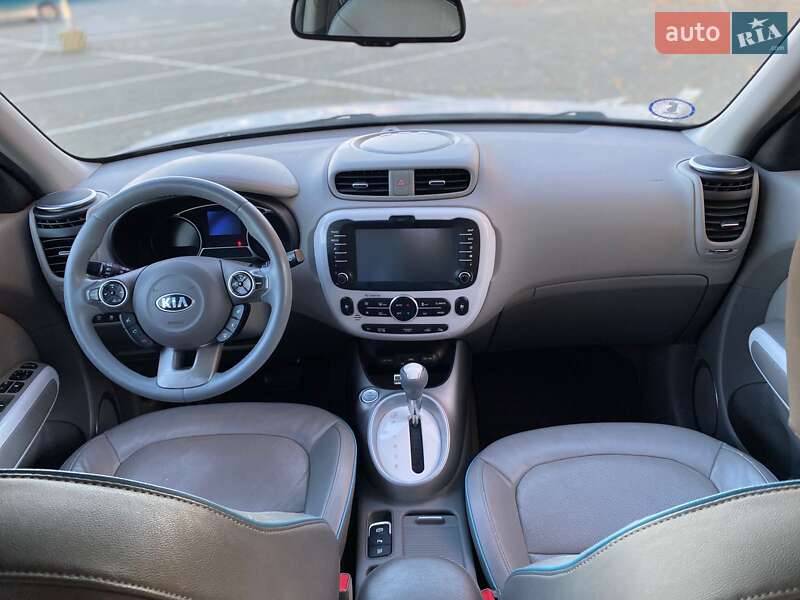 Внедорожник / Кроссовер Kia Soul 2015 в Тернополе