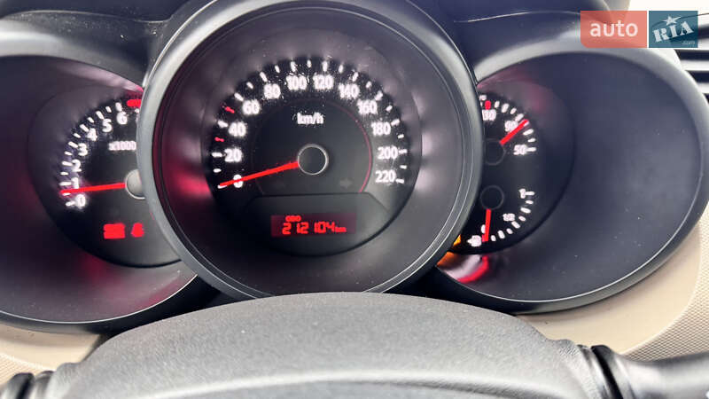 Позашляховик / Кросовер Kia Soul 2009 в Житомирі фото 40 Позашляховик / Кросовер Kia Soul 2009 в Житомирі