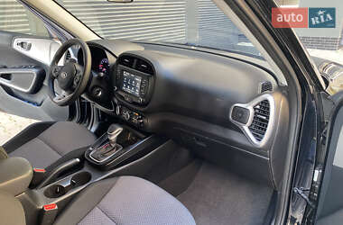 Позашляховик / Кросовер Kia Soul 2021 в  фото 47 Позашляховик / Кросовер Kia Soul 2021 в