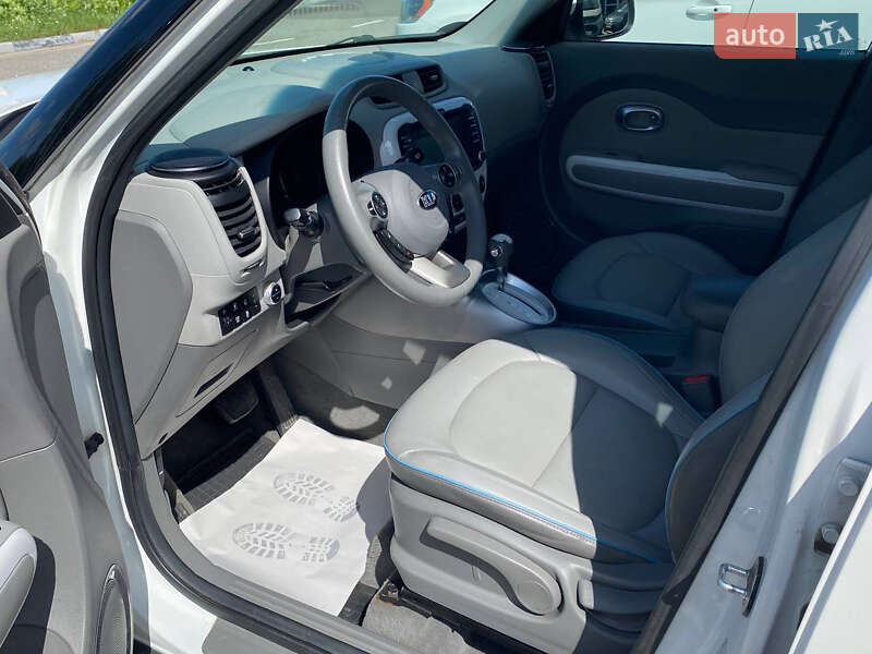 Внедорожник / Кроссовер Kia Soul 2016 в Житомире фото 9 Внедорожник / Кроссовер Kia Soul 2016 в Житомире