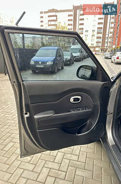 Внедорожник / Кроссовер Kia Soul 2017 в 