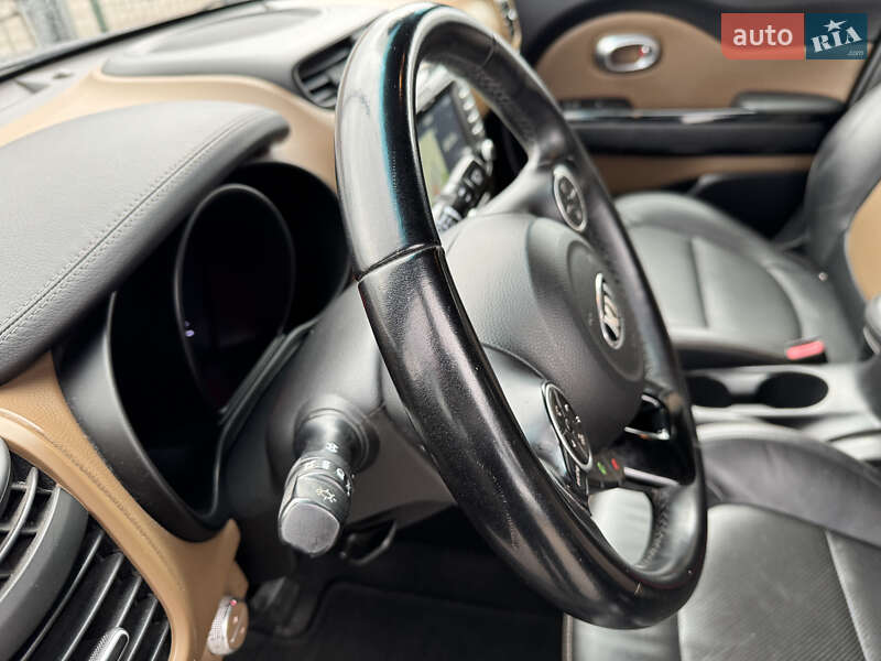 Внедорожник / Кроссовер Kia Soul 2015 в Киеве фото 16 Внедорожник / Кроссовер Kia Soul 2015 в Киеве