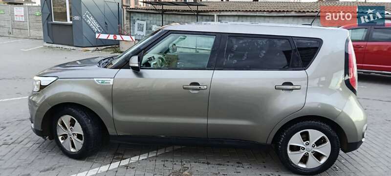 Внедорожник / Кроссовер Kia Soul 2015 в Виннице фото 2 Внедорожник / Кроссовер Kia Soul 2015 в Виннице