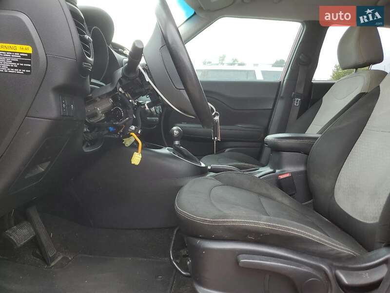 Внедорожник / Кроссовер Kia Soul 2016 в Киеве