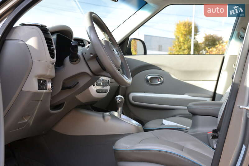 Внедорожник / Кроссовер Kia Soul 2015 в Луцке фото 18 Внедорожник / Кроссовер Kia Soul 2015 в Луцке