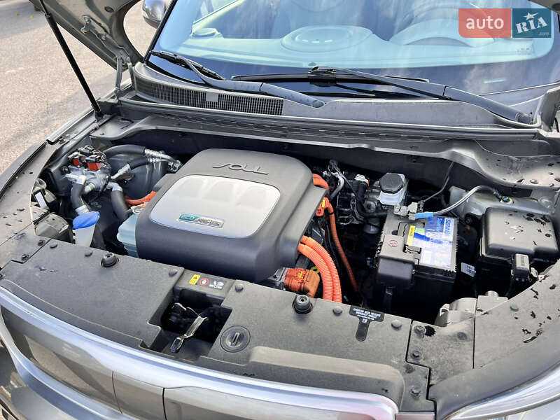 Внедорожник / Кроссовер Kia Soul 2016 в Владимире фото 54 Внедорожник / Кроссовер Kia Soul 2016 в Владимире