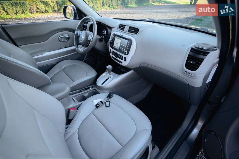 Внедорожник / Кроссовер Kia Soul 2017 в Умани фото 25 Внедорожник / Кроссовер Kia Soul 2017 в Умани