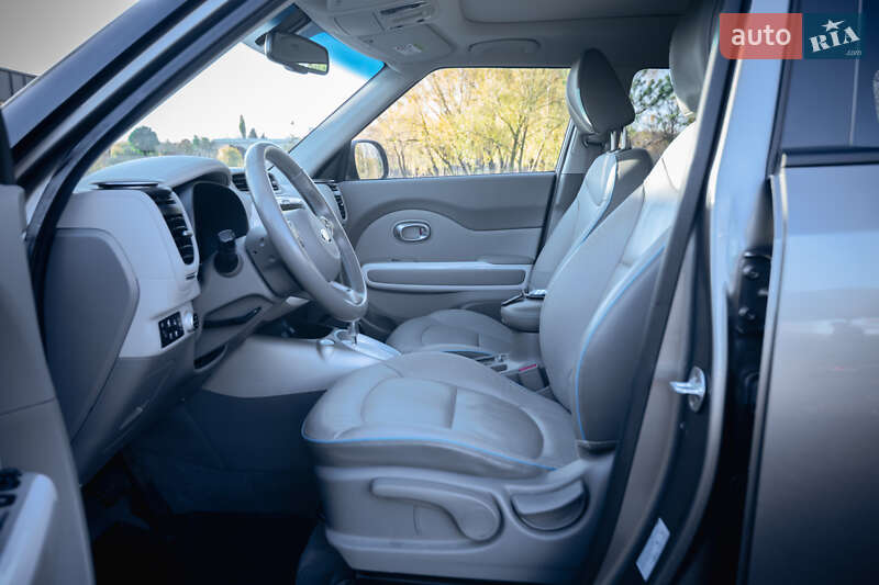 Внедорожник / Кроссовер Kia Soul 2017 в Умани фото 15 Внедорожник / Кроссовер Kia Soul 2017 в Умани