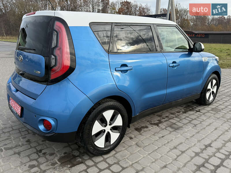 Внедорожник / Кроссовер Kia Soul 2014 в Львове