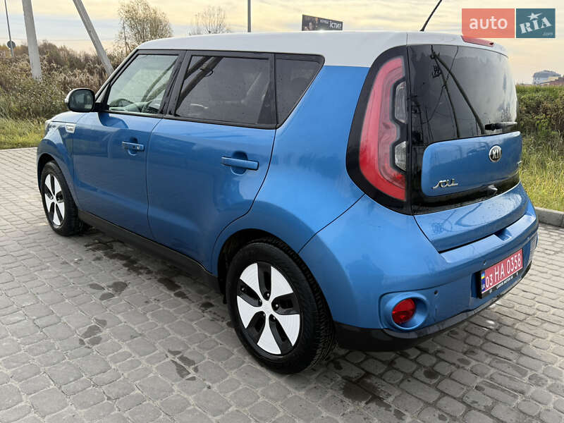 Внедорожник / Кроссовер Kia Soul 2014 в Львове
