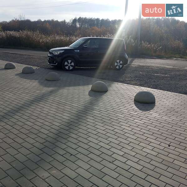 Внедорожник / Кроссовер Kia Soul 2015 в Костополе