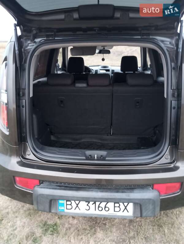 Внедорожник / Кроссовер Kia Soul 2011 в Голованевске