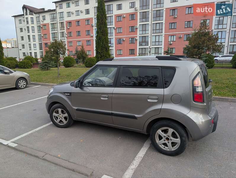 Внедорожник / Кроссовер Kia Soul 2008 в Здолбунове