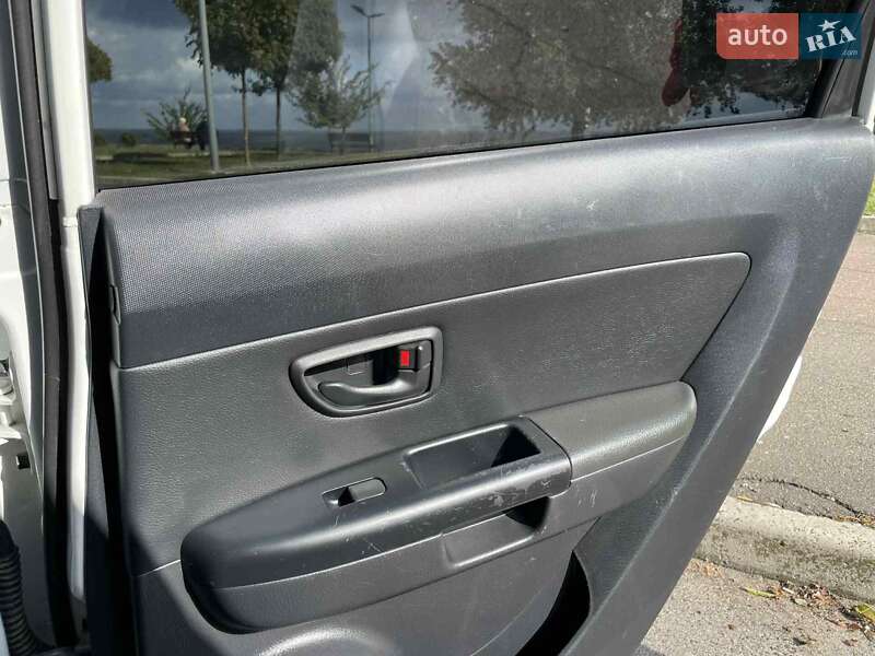 Внедорожник / Кроссовер Kia Soul 2013 в Черкассах фото 12 Внедорожник / Кроссовер Kia Soul 2013 в Черкассах